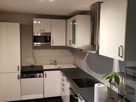 Modernisierte 2-Raum-Wohnung mit Balkon und Einbauküche in Leimen
