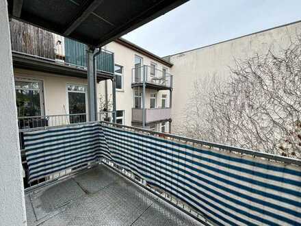 Komplett sanierte 1,5-Raum-Wohnung mit EBK* und Balkon in Sudenburg