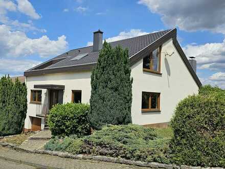 Einfamilienhaus in Höhenlage mit großem Garten und "super" Aussicht