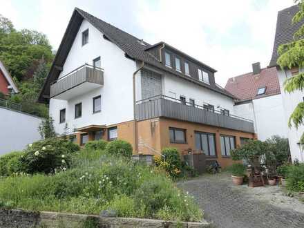 Zweifamilienhaus mit Einliegewohnung und Werkstatt