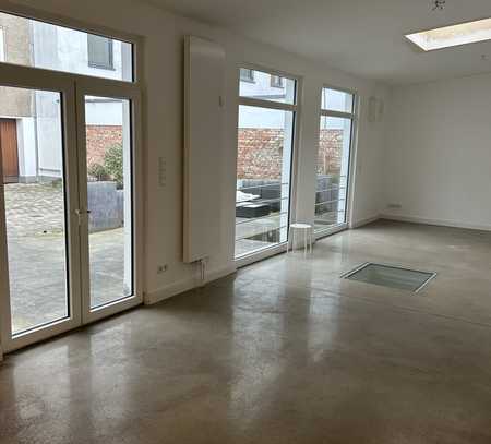 Imposante-Loft-Wohnung mit großer Terrasse zwischen Aegidientorplatz und Maschsee