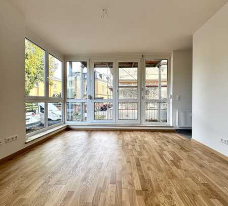 Frisch saniert! 2-Raum-Eigentumswohnung mit
separater Küche und Balkon!