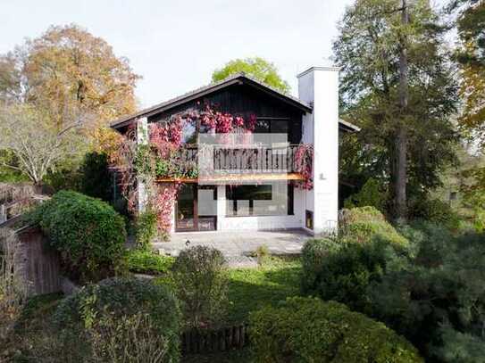 Bestlage in Oberhaching! Haus mit 134 m² Wohnfläche auf 1.085 m² Hanggrundstück mit Bergblick!