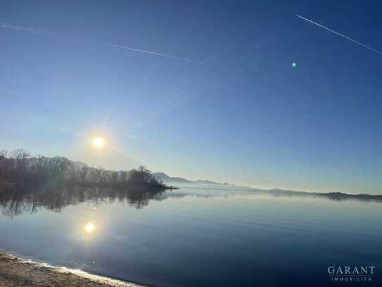 Wo andere Urlaub machen: Schöne 2 Zimmer-Wohnung am Chiemsee als Kapitalanlage oder zur Eigennutzung