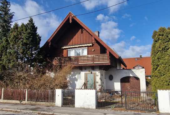 Kleines EFH mit Garage auf sonnigem Grundstück in ruhiger Wohnlage