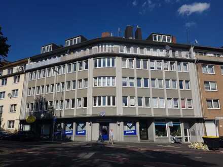 Renoviertes Ladenlokal/Büro mit angeschlossener Wohnung in bester Lage