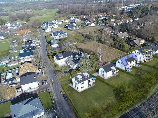 Exklusives Baugrundstück für Einfamilienhaus, Doppelhaus oder Mehrfamilienhaus - sofort bebaubar