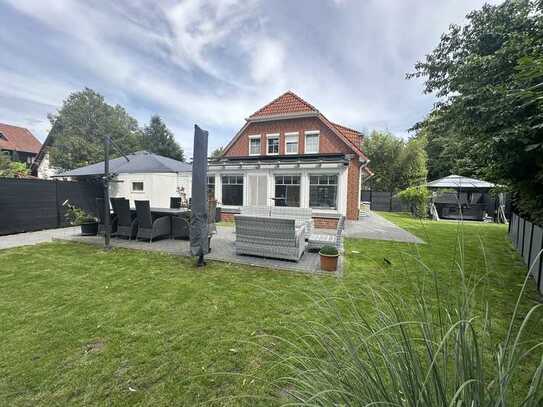 Saniertes Einfamilienhaus mit Wintergarten in Toplage am Altwarmbüchener See provisionsfrei