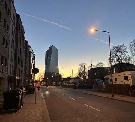 1-Zimmer-Wohnung mit luxuriöser Innenausstattung mit EBK in Frankfurt am Main Ostend