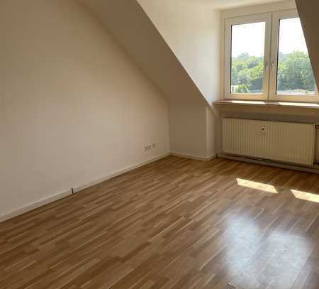 Schöne 3-Zimmer Dachgeschosswohnung