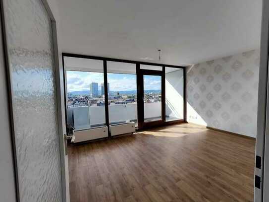 Beautiful and bright 2.5-room 55 m² apartment is situated in a prime central location near Mainz HBF