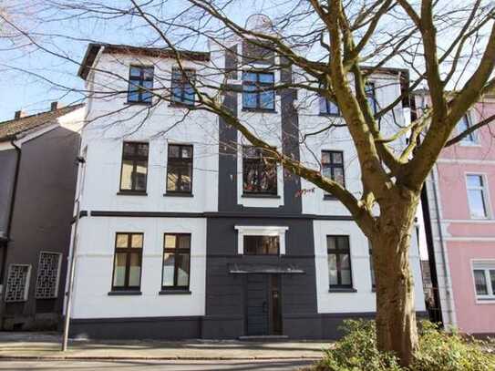 **SEHR SCHÖNES 7-PARTEIENHAUS (6,75 % Rendite) IN BOCHUM-WERNE (bereits aufgeteilt nach WEG)**