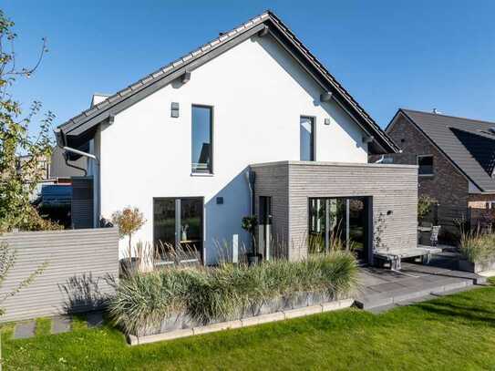 Sterley: Modernes Einfamilienhaus mit dem Extra an Technik und Stil zu kaufen!