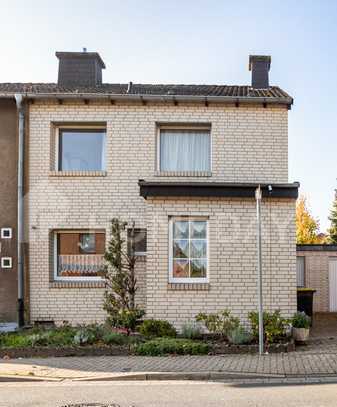 Charmante Doppelhaushälfte mit Wintergarten und Dachterrasse in ruhiger Lage