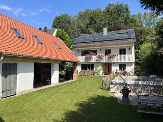 Einzigartiges Doppelgrundstück: Einfamilienhaus + Bauernhaus + Stadel (provisionsfrei)