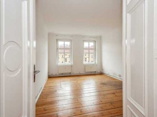 5-Zimmer-Altbauwohnung mit ganz viel Potenzial
5-room Period Building Flat With Lots Of Potential