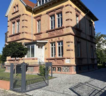 Kulturdenkmal Villa Welz im Stil der Neorenaissance in Mannheim-Käfertal von Privat