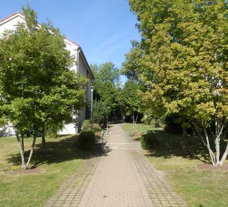 TOP Kapitalanlage! Attraktive 3-Raumwohnung in ruhiger Randlage von Dresden mit EBK + TG-Stellplatz!