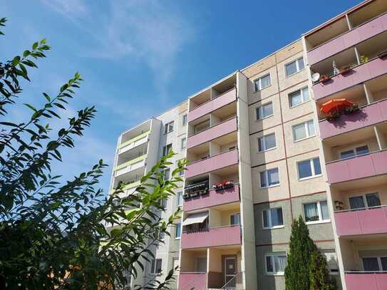 2 Monate kaltmietfrei: 2-Raumwohnung mit Badewanne (ohne Balkon)