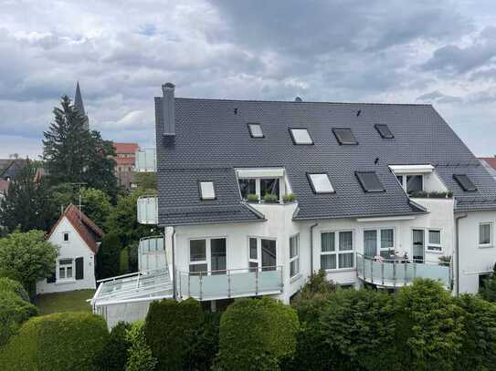 Luxuriöse 5 - Zimmer Terrassenwohnung in Bestlage Möhringen