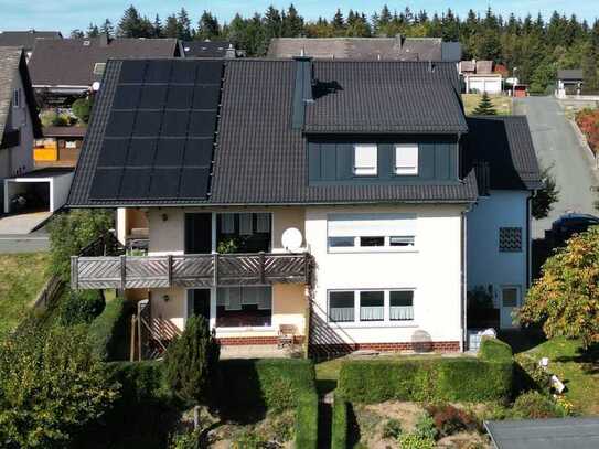 2 Familienhaus mit Garten+Garage+PV-Anlage