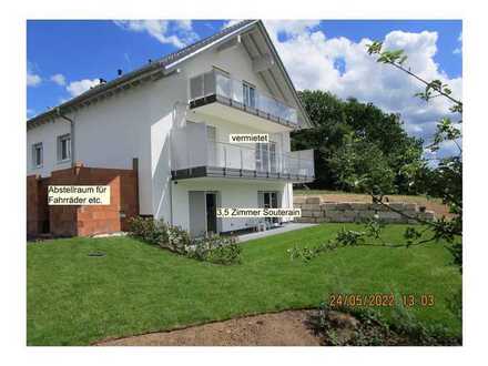 3,5-Zimmer-Wohnung Souterain 102 qm Ortsrandlage