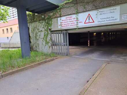 Garage im Asemwald