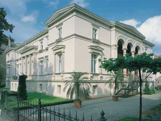 Büro in historischer Villa gegenüber vom Potsdamer Rathaus