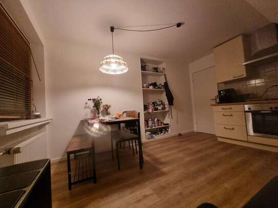 Attraktive 2-Zimmer-DG-Wohnung mit gehobener Innenausstattung mit Balkon und EBK in Münster