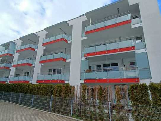 Geschmackvolle 2,5-Raum-Wohnung mit gehobener Innenausstattung mit EBK in Friedrichshafen