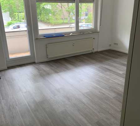 Gemütliche 3-Zimmer-Wohnung mit hochwertiger Einbauküche und Balkon in OS Wüste - Feeling Home