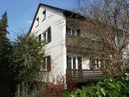 Sonnig und großzügig wohnen - 2-Familienhaus mit Charme in guter und ruhiger Lage!