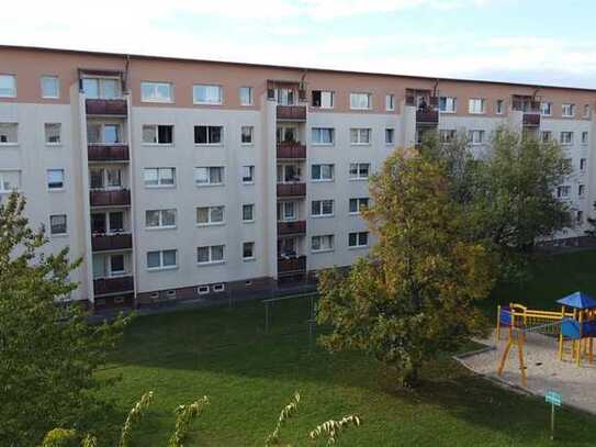 2- Raumwohnung im Erdgeschoss mit Tageslichtbad - Zentrumsnah