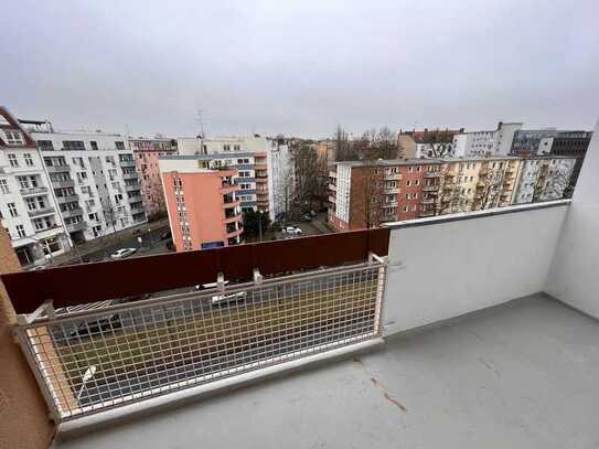 Charlottenburg: ERSTBEZUG: voll möblierte LUXUS Apartments - 32 - 61 m² per SOFORT zu VERMIETEN