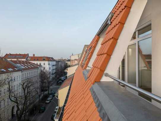 Perfektes Wohnangebot im Dachgeschoss frei: Fußbodenheizung vorhanden! Rufnummer 0172-3261193!