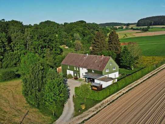 Idyllisches Doppelhaus - Alleinlage in Ziemetshausen, Perfekt für Pferde- oder Tierhaltung