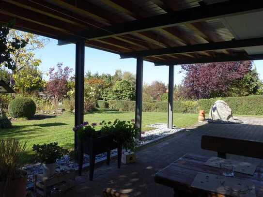 Helle 2-Zimmer Wohnung mit toller Einbauküche und großer überdachter Terrasse in Bisingen