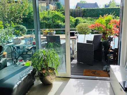 Königsdorf, Bestlage, exklusive 3 Zi.-Whg., ca. 101 qm, Blick ins Grüne, ruhige Lage, Aufzug!