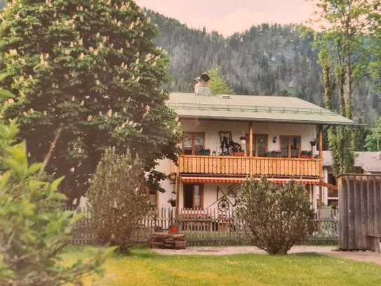 Schöne 3-Zimmer-Wohnung mit Balkon in Lenggries/Fall