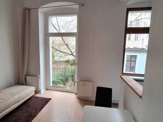 Bezugsfreies Studio-Apartment in Schöneberg, hell, ruhig, Altbau, saniert