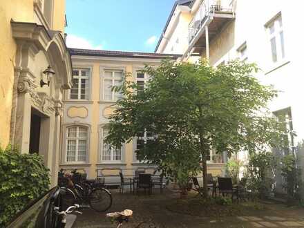 2 Büroräume in Denkmalgeschütztem Altstadt Palais (30 und/oder 20 m²)