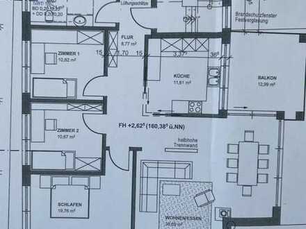 Stilvolle, neuwertige 4-Zimmer-Wohnung mit Balkon in Bad Friedrichshall