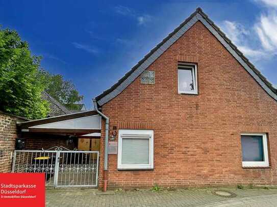 Grundstück mit historischen Bauernhaus in Düsseldorf- Kalkum