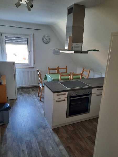                                                               Helle 3-Zimmer Dachgeschosswohnung in Erlangen-Dechsendorf                                                       in Dechsendorf (Erlangen)