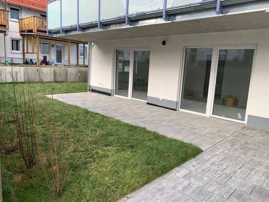 Exklusive Erdgeschosswohnung mit Garten und Terrasse / Neubau / Nähe S2 Petershausen zu verkaufen!