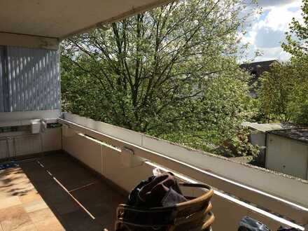Attraktive 3-Zimmer-Wohnung mit Balkon und Garten im Hof