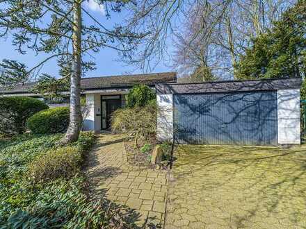 Einfamilienhaus mit Waldgrundstück und Pferdewiese