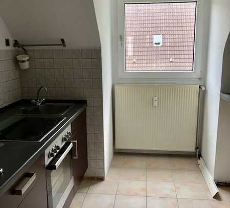 Charmante 3R Wohnung mit Einbauküche in ruhiger Lage Holsterhausens!