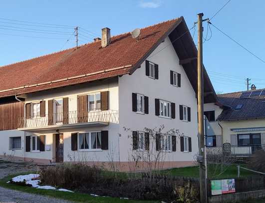 RARITÄT: geräumiges Bauernhaus mit Garten und Stellplätzen in traumhafter Lage!