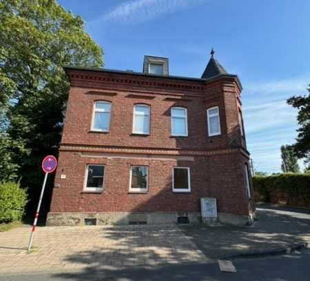 Mehrfamilienhaus (Altbau) mit Potential